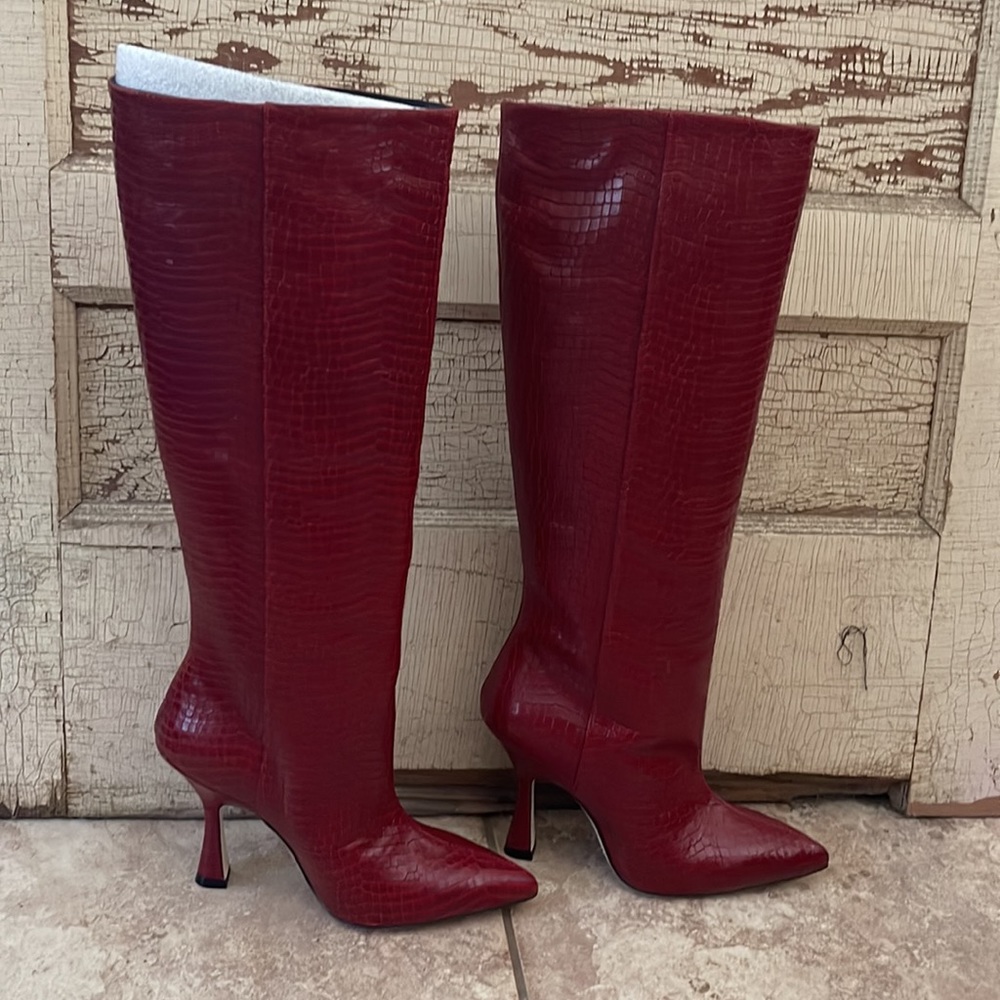 NWT Stuart Weitzman Red Croc Boots. Never worn!